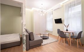 Kl31 - Central Residence - Klauzal Square By Bqa